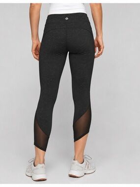 Athleta Mesh Capri Leggings XS Black Reflective Geometric Print